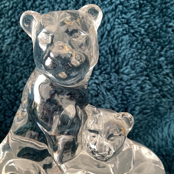 PRICE DROP Royal Crystal Lion Figurine, Rock Lioness and Cub - RCR Crystal - Picture 8 of 9